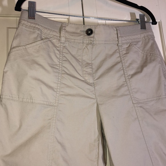 NWT Chico’s The Ultimate Fit Cool Cotton Bermuda short 13” Flatters Putty SZ 0/4 - Picture 2 of 9
